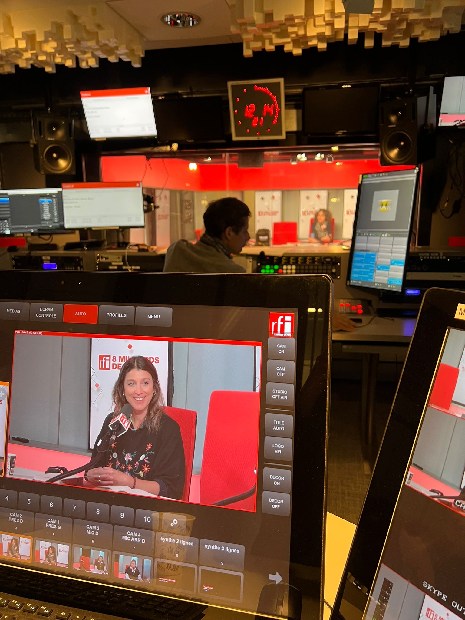 gillard-dessous-culotte-livre-rfi